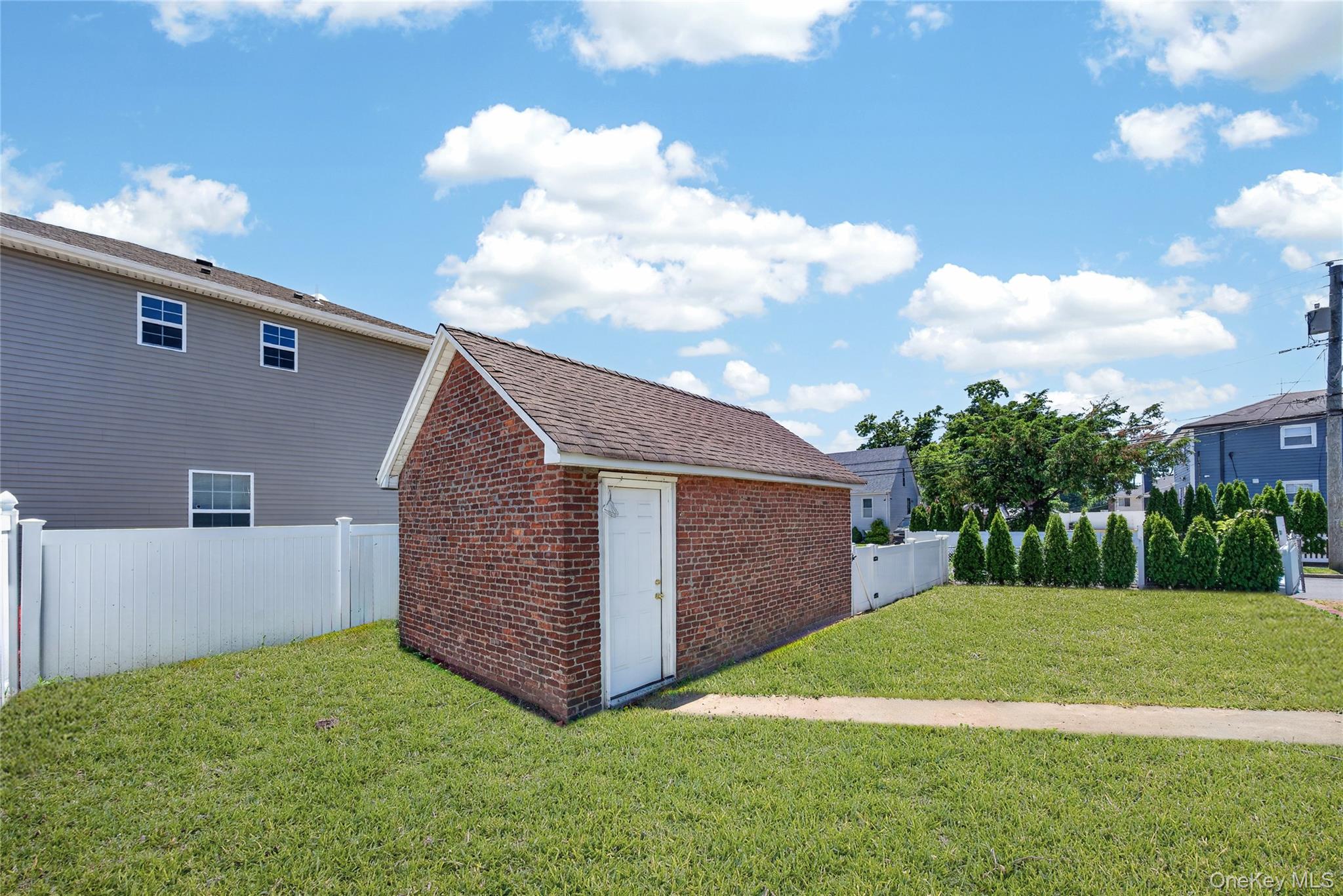 86 Remsen Avenue Property Photo 28