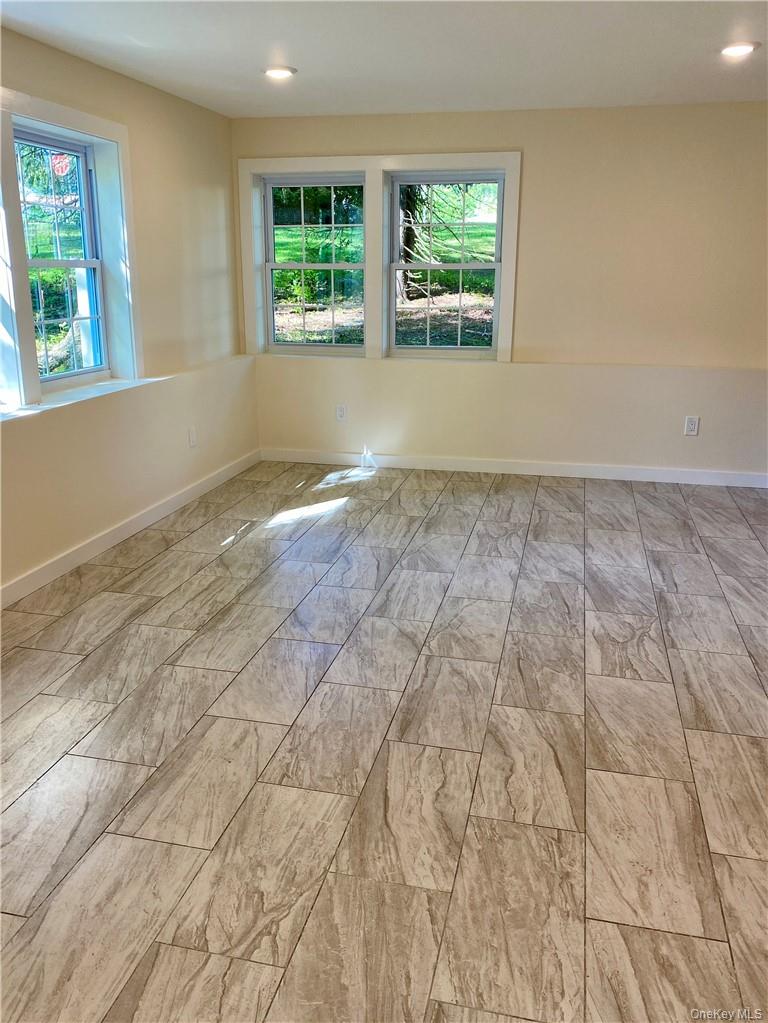 5d Spring Street Property Photo 10