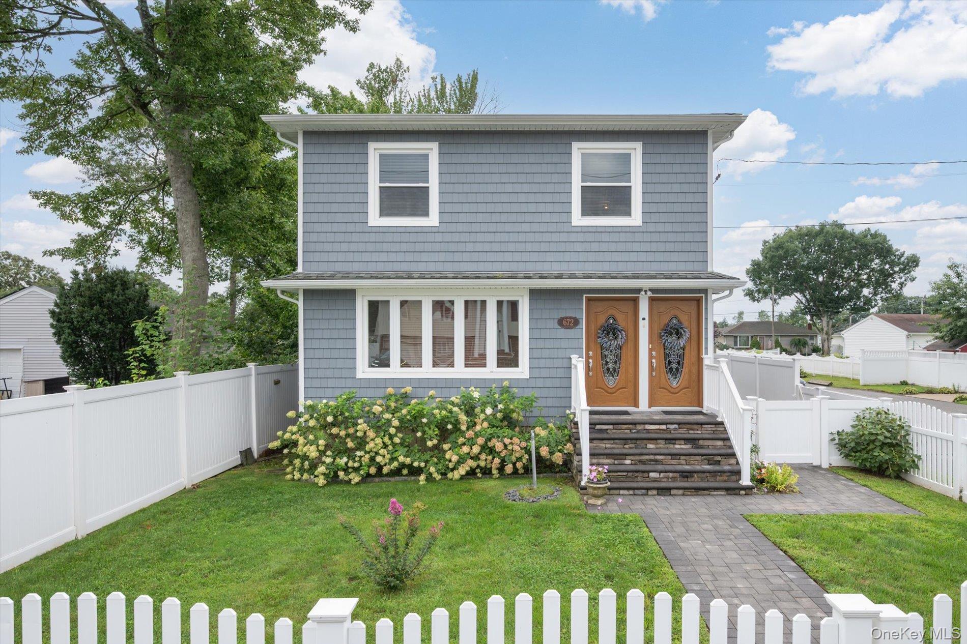672 Windmill Avenue Property Photo 1