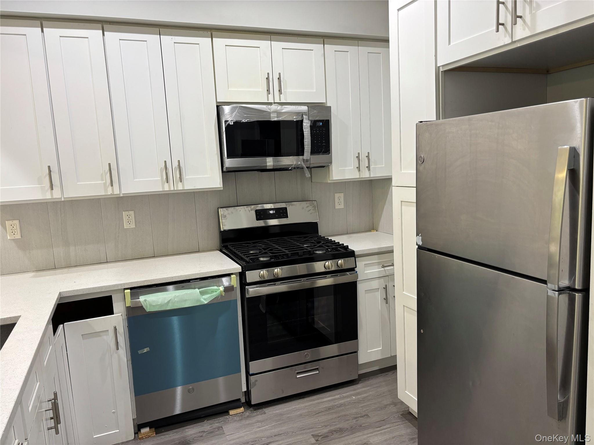 19314 S Jamaica Avenue 3rd Floor Property Photo 1