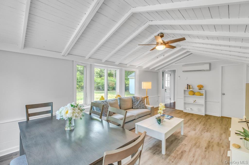 3651 Soundview Avenue Property Photo 11