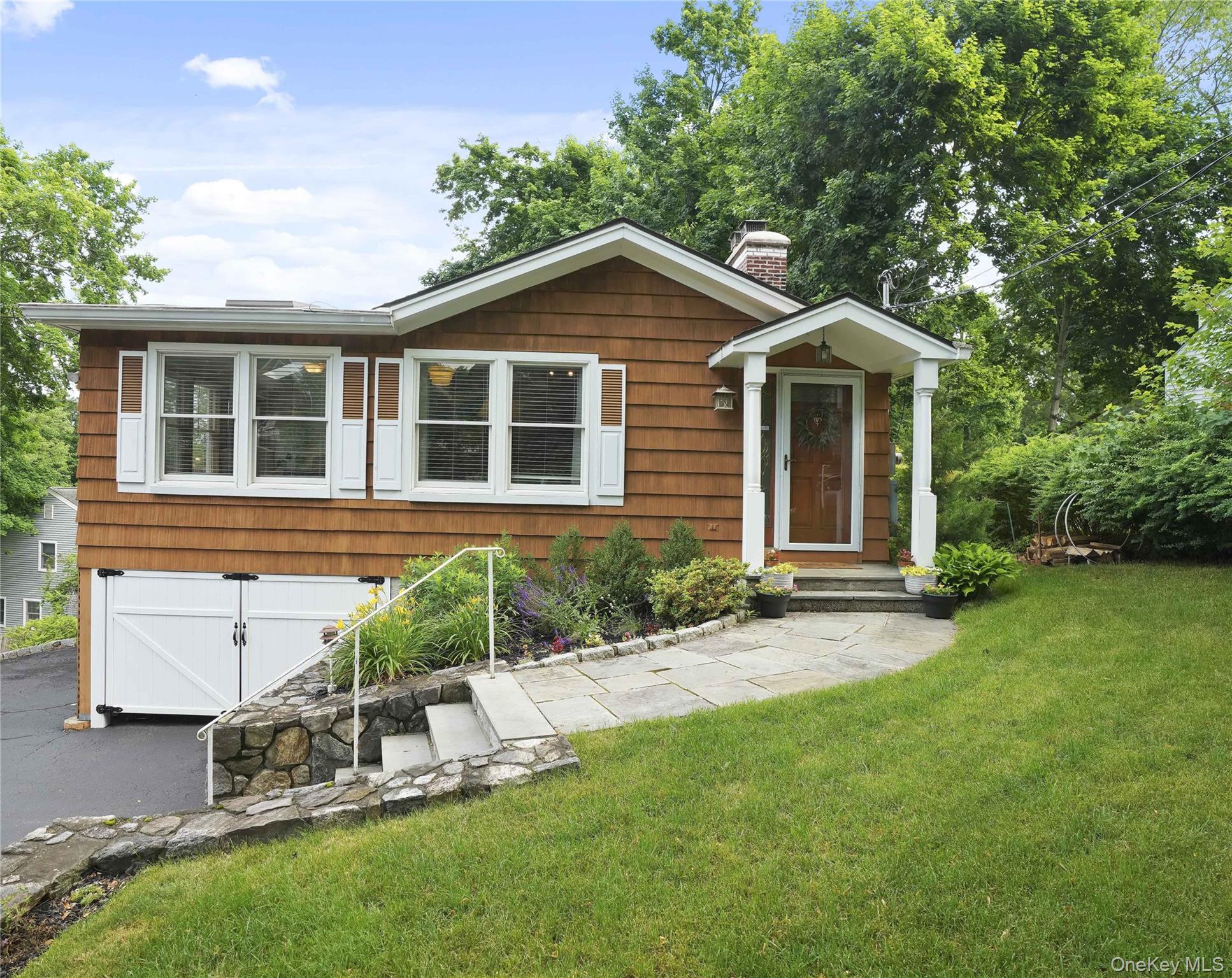 61 Ridgewood Drive Property Photo 1