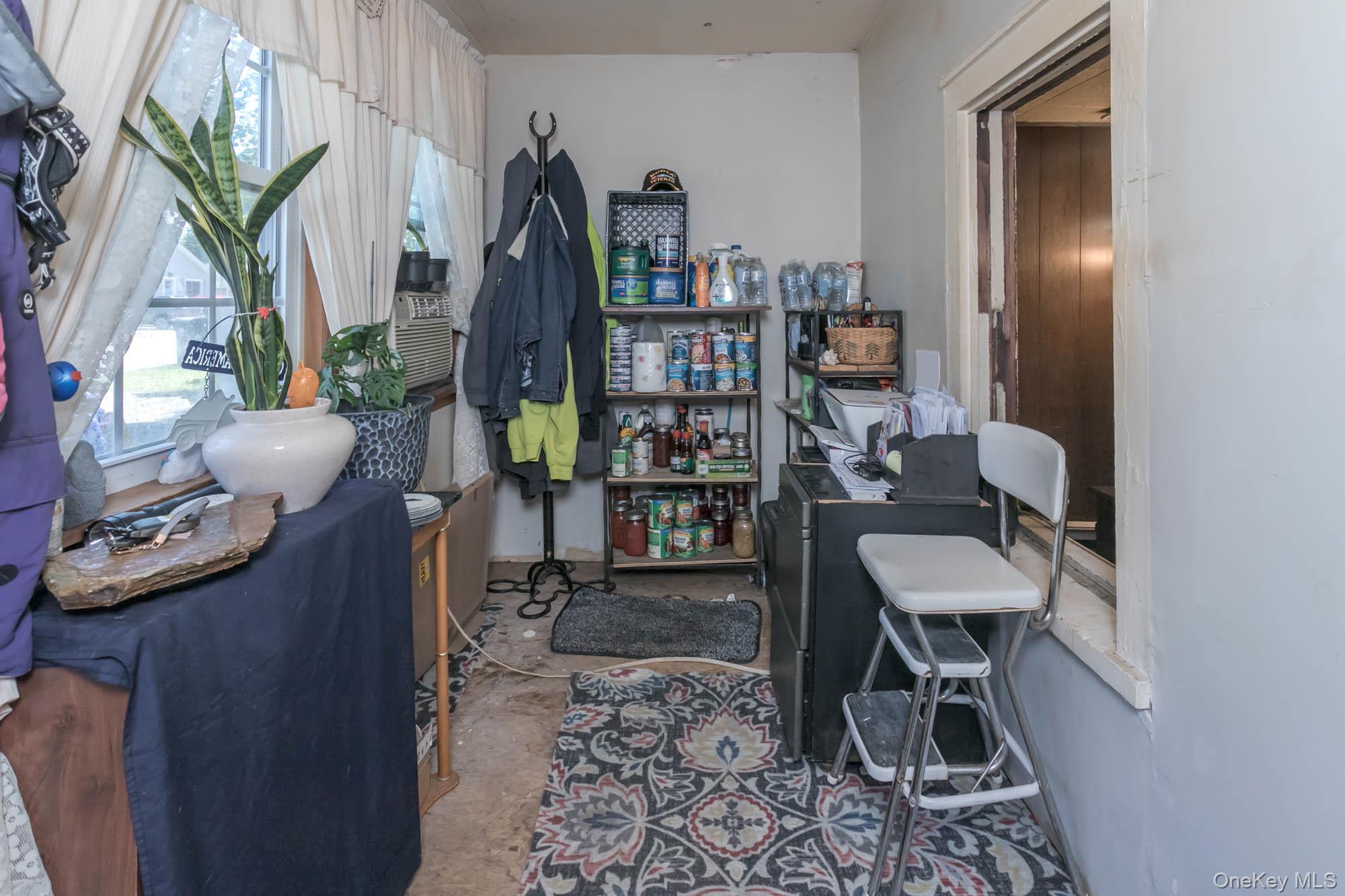 43 Oak Street Property Photo 4