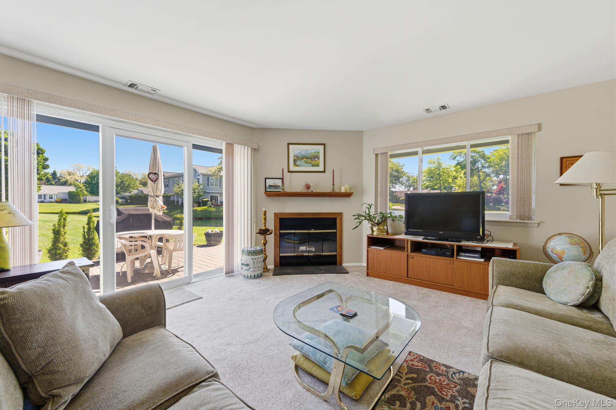 376 Quarry Pond Court Property Photo 9