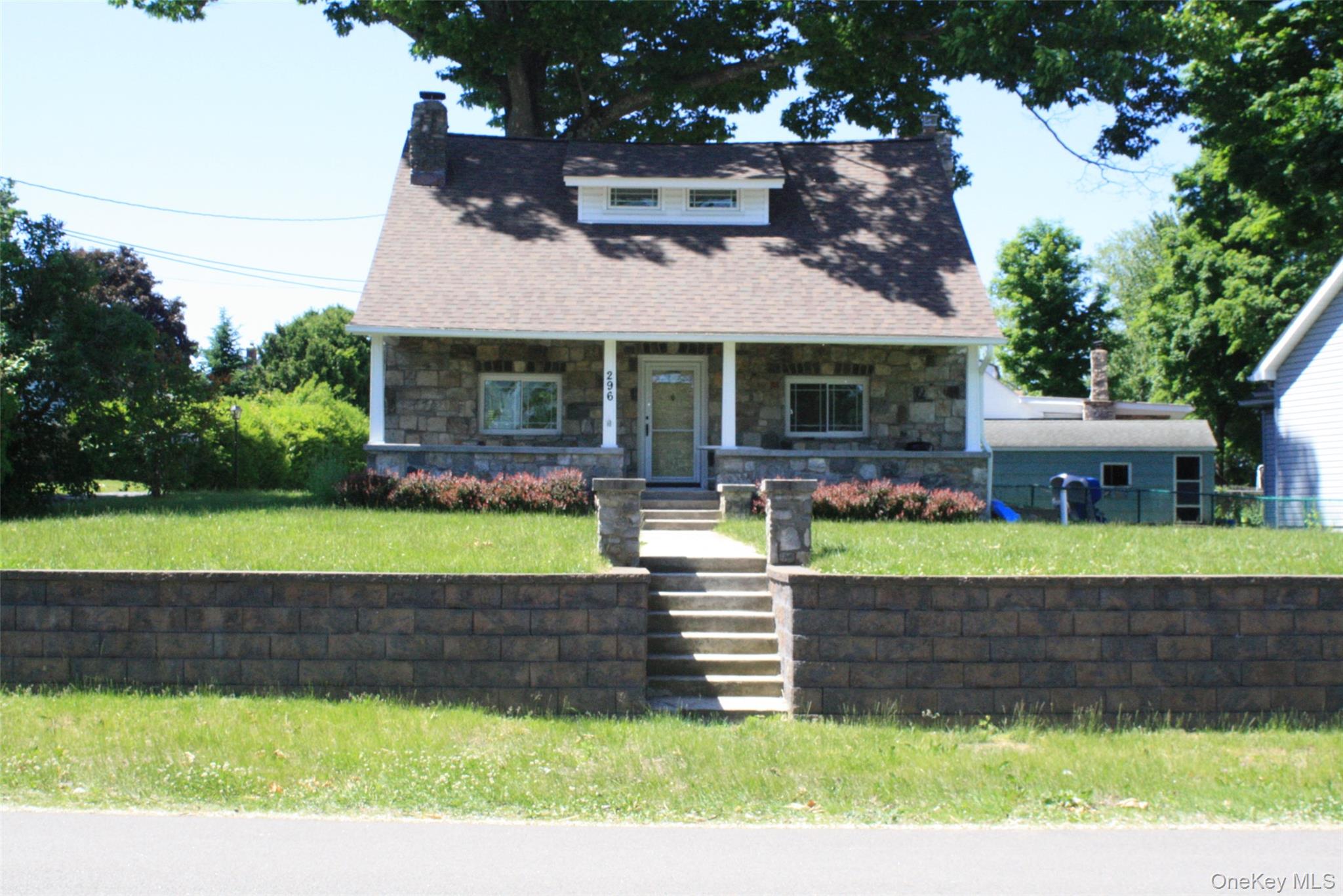296 Lakeshore Drive Property Photo 5