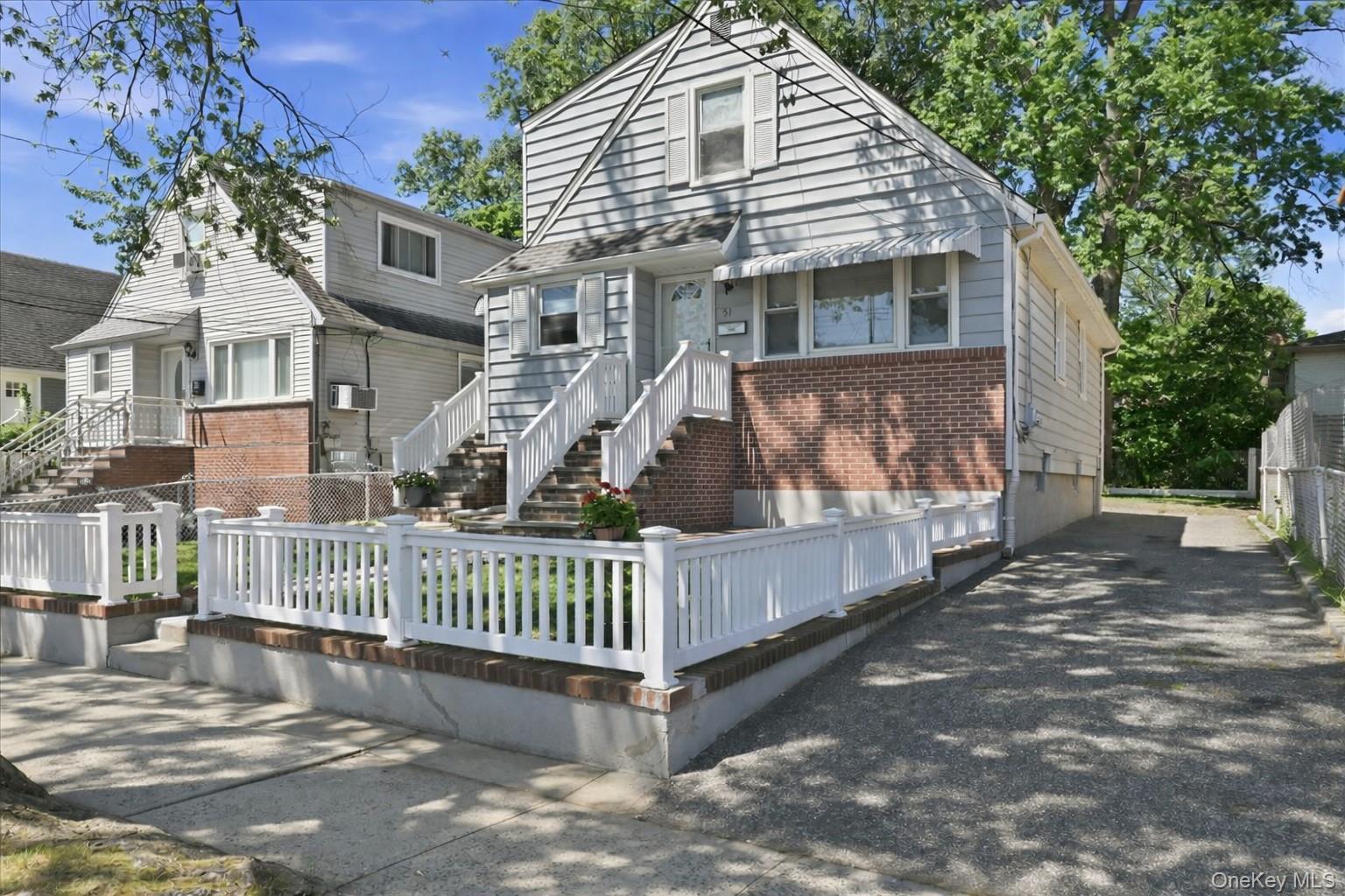 51 Hickory Road Property Photo 2