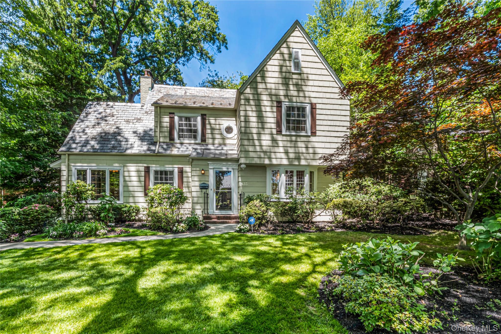433 Park Avenue Property Photo 1