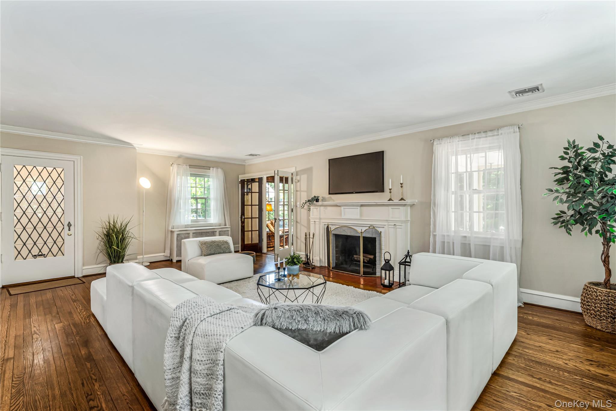 433 Park Avenue Property Photo 6