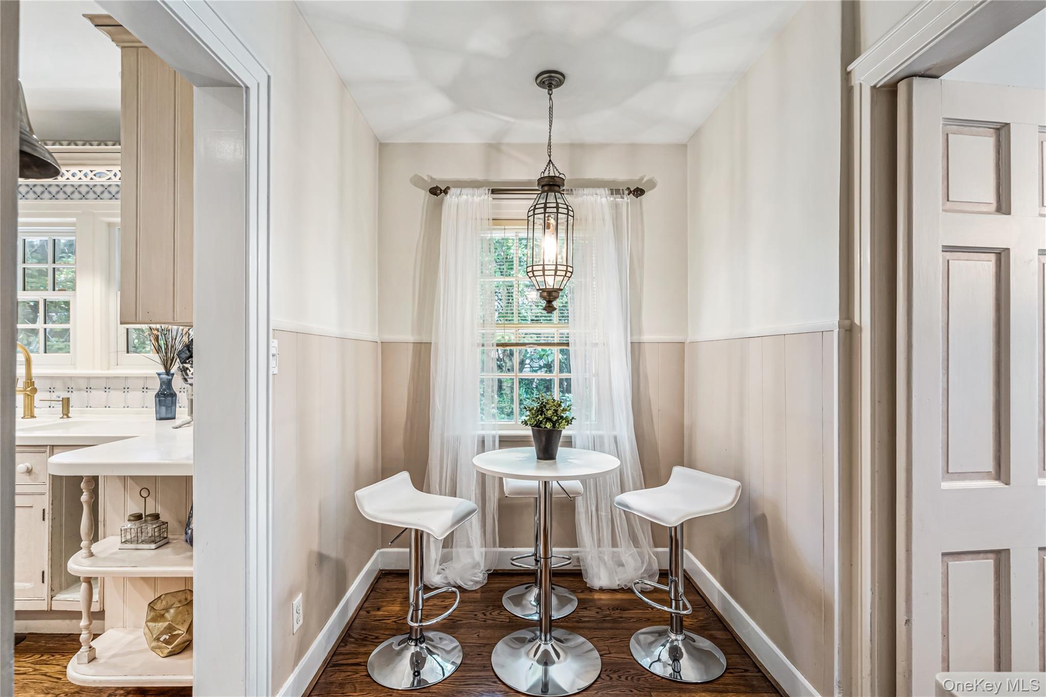 433 Park Avenue Property Photo 15