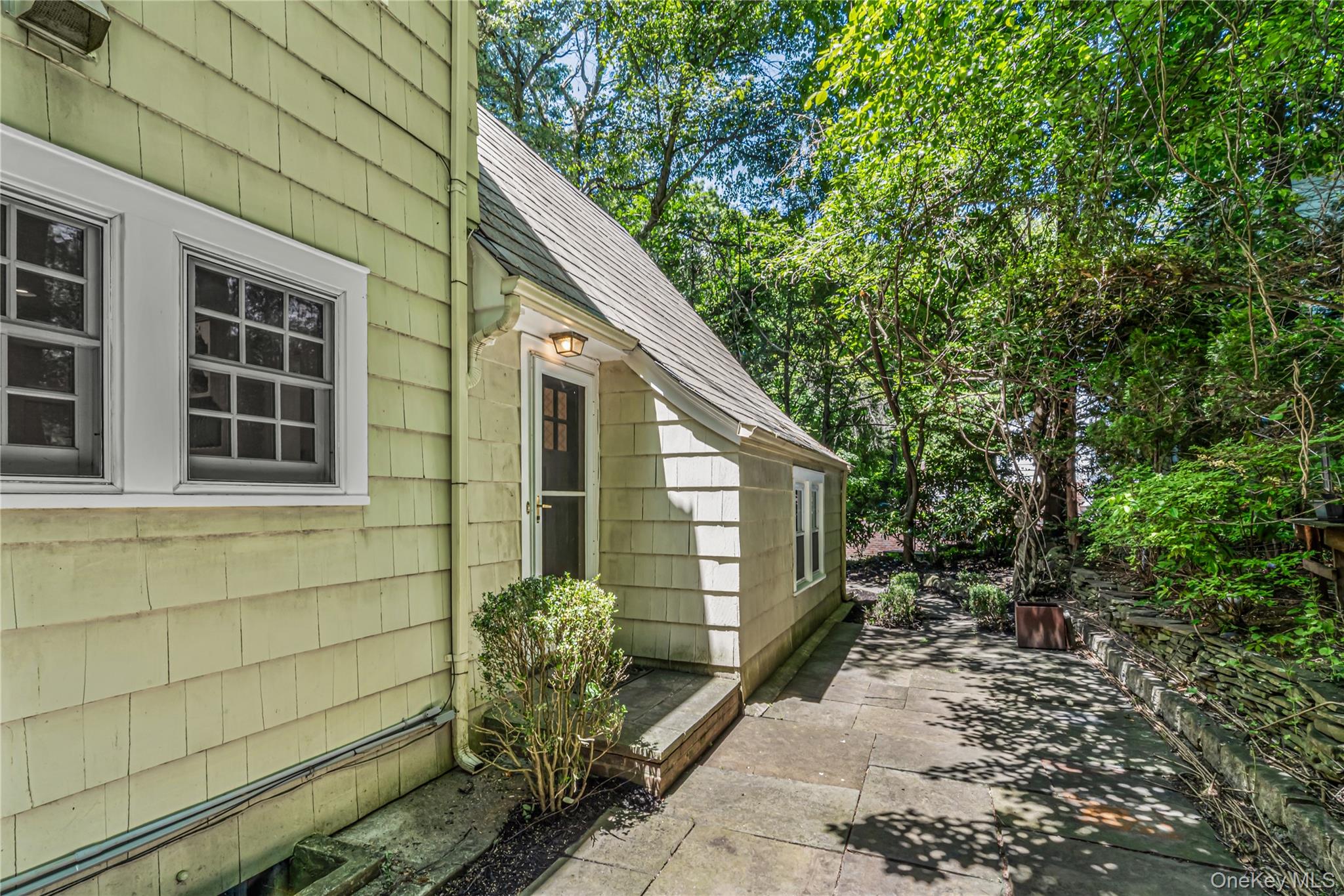 433 Park Avenue Property Photo 26