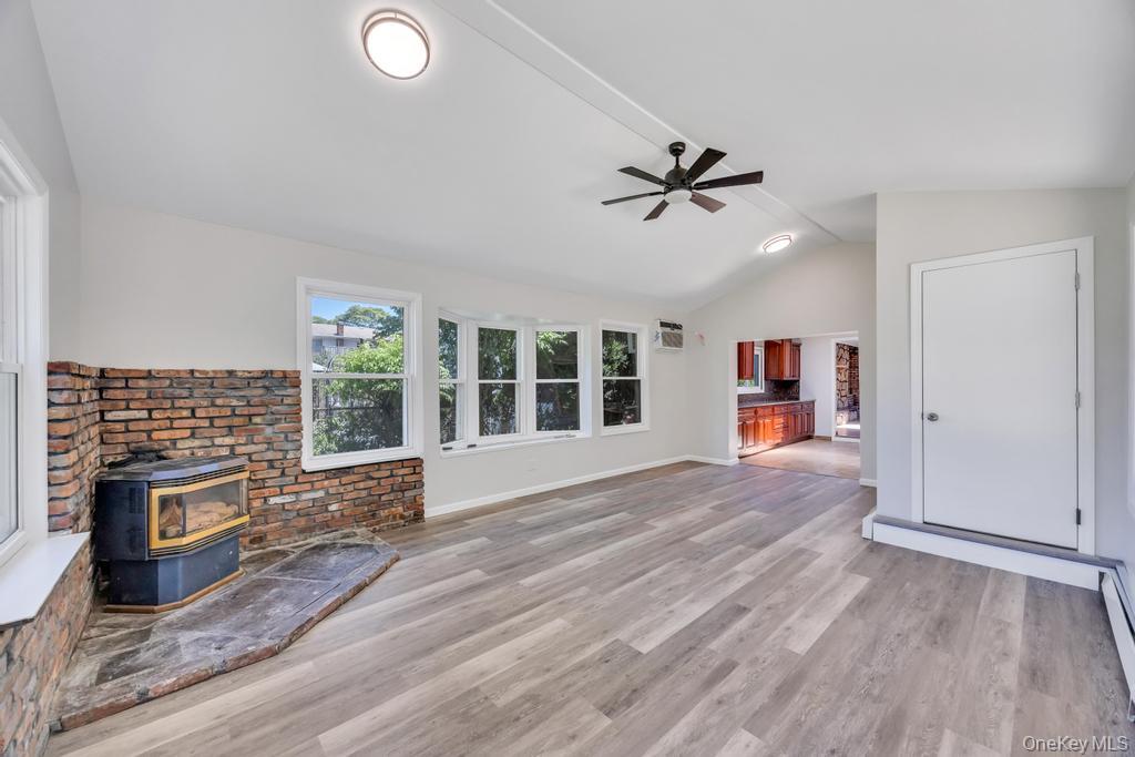29 Pearsall Street Property Photo 23