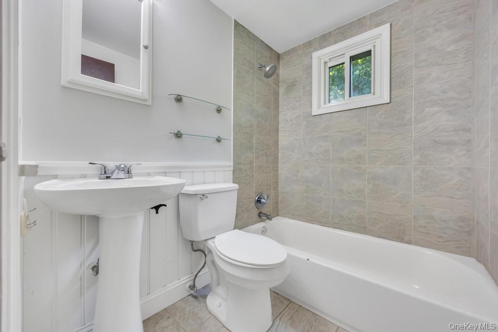 29 Pearsall Street Property Photo 34