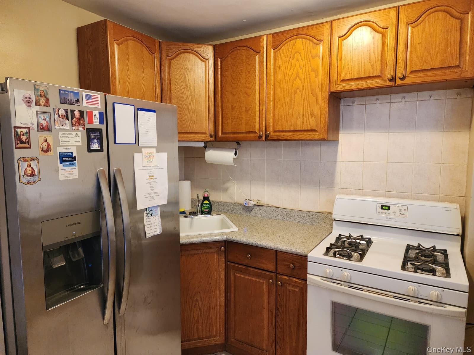61-45 98th Street 4b Property Photo 2
