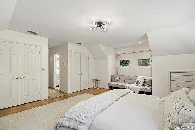 5 Diane Court Property Photo 18