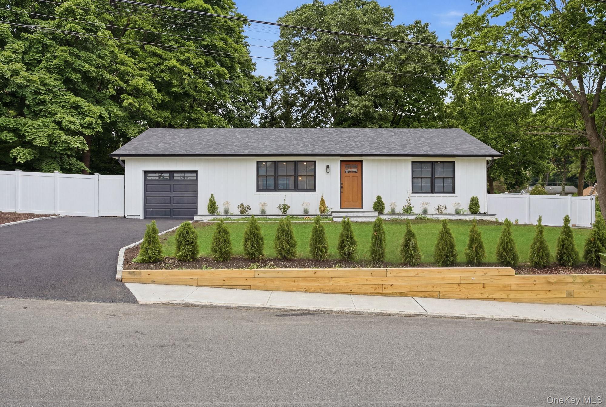 85 Kenneth Avenue Property Photo 1