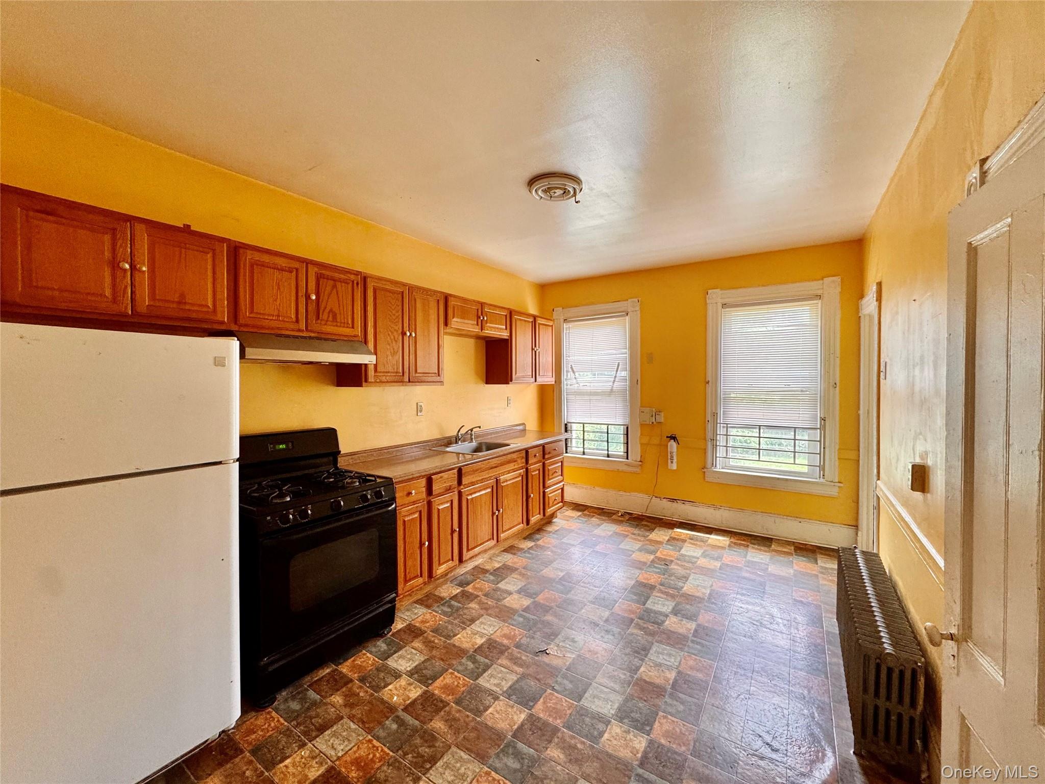 51 Benkard Avenue Property Photo 9