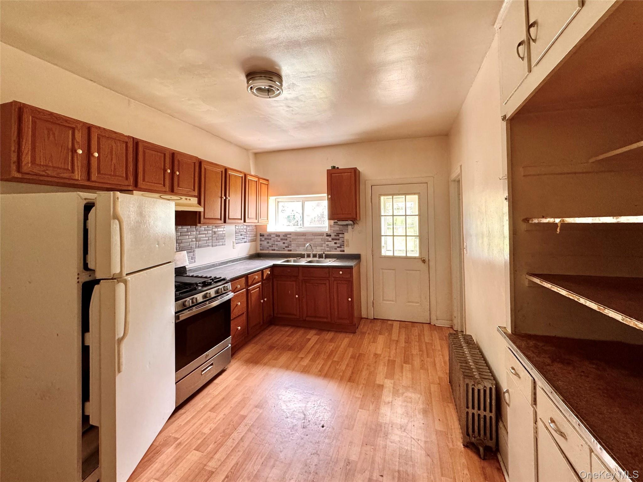 51 Benkard Avenue Property Photo 14