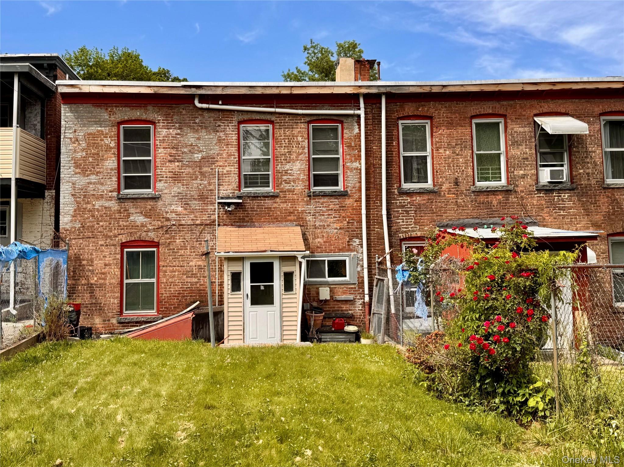 51 Benkard Avenue Property Photo 24