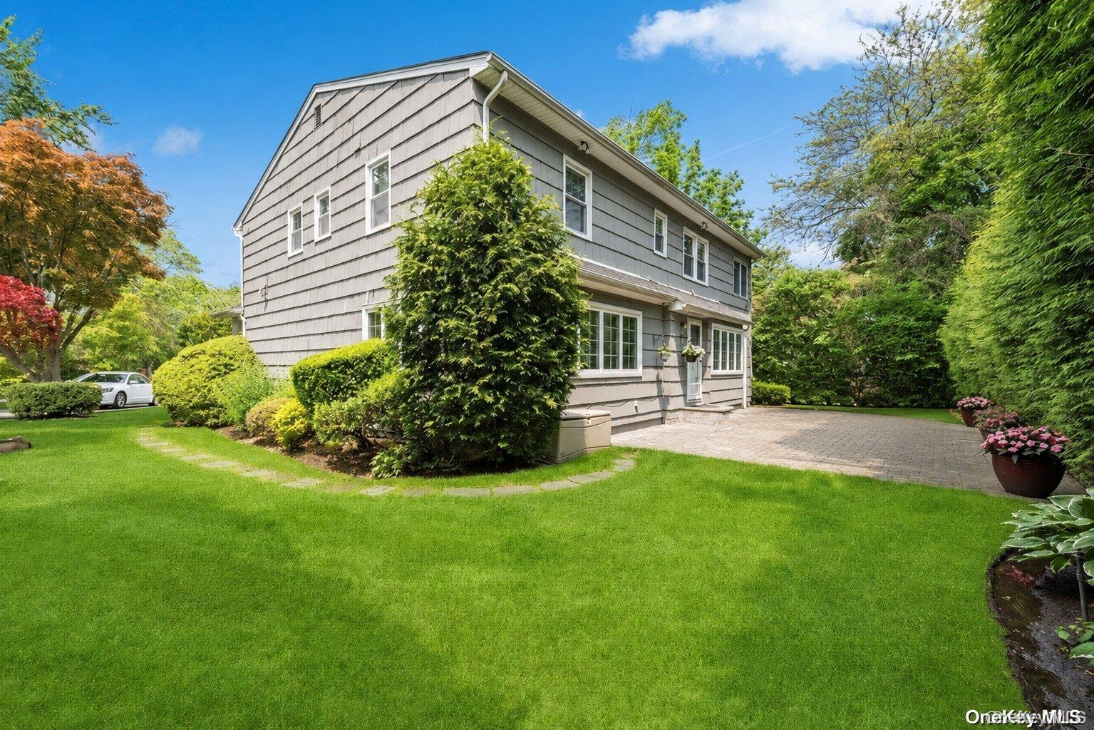 29 Waverly Place Property Photo 15