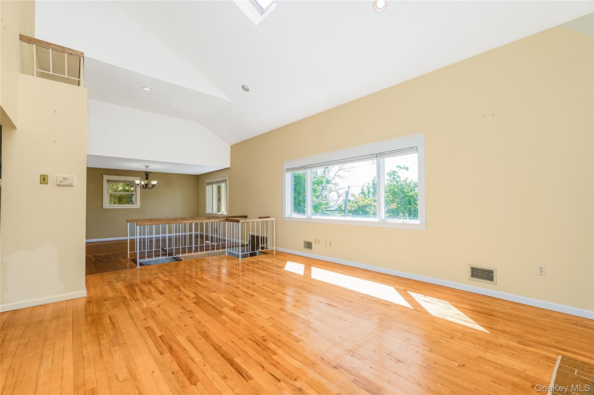 215 Coverly Avenue Property Photo 4