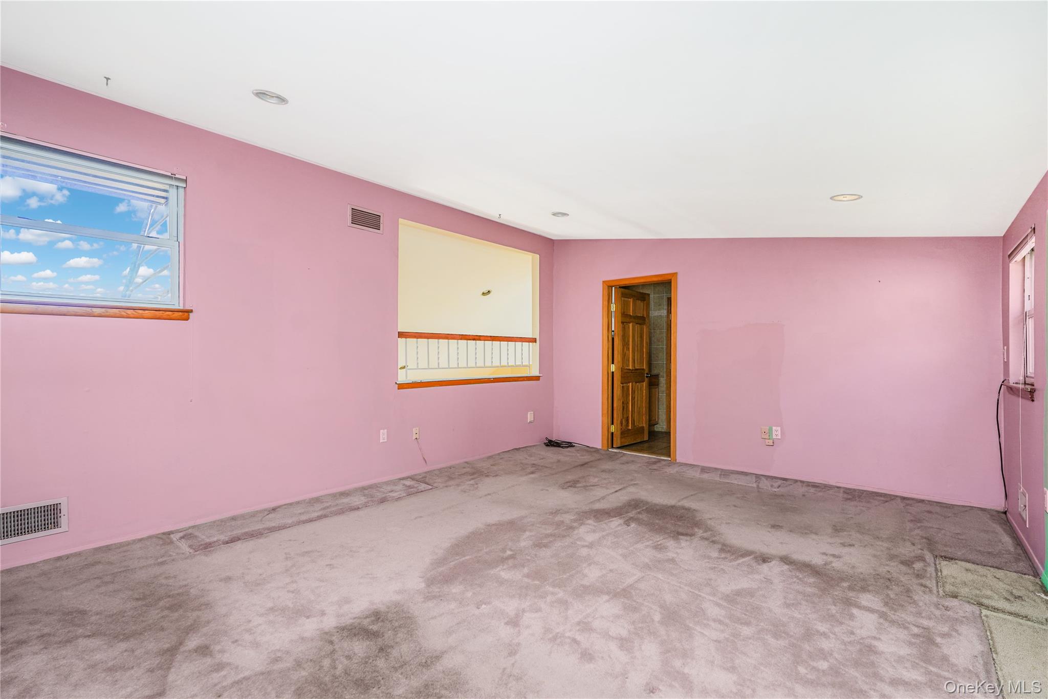 215 Coverly Avenue Property Photo 14