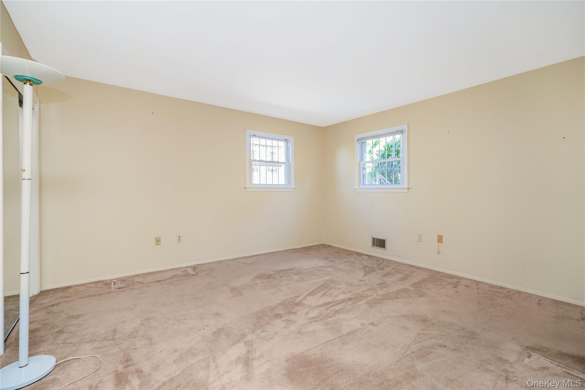 215 Coverly Avenue Property Photo 21