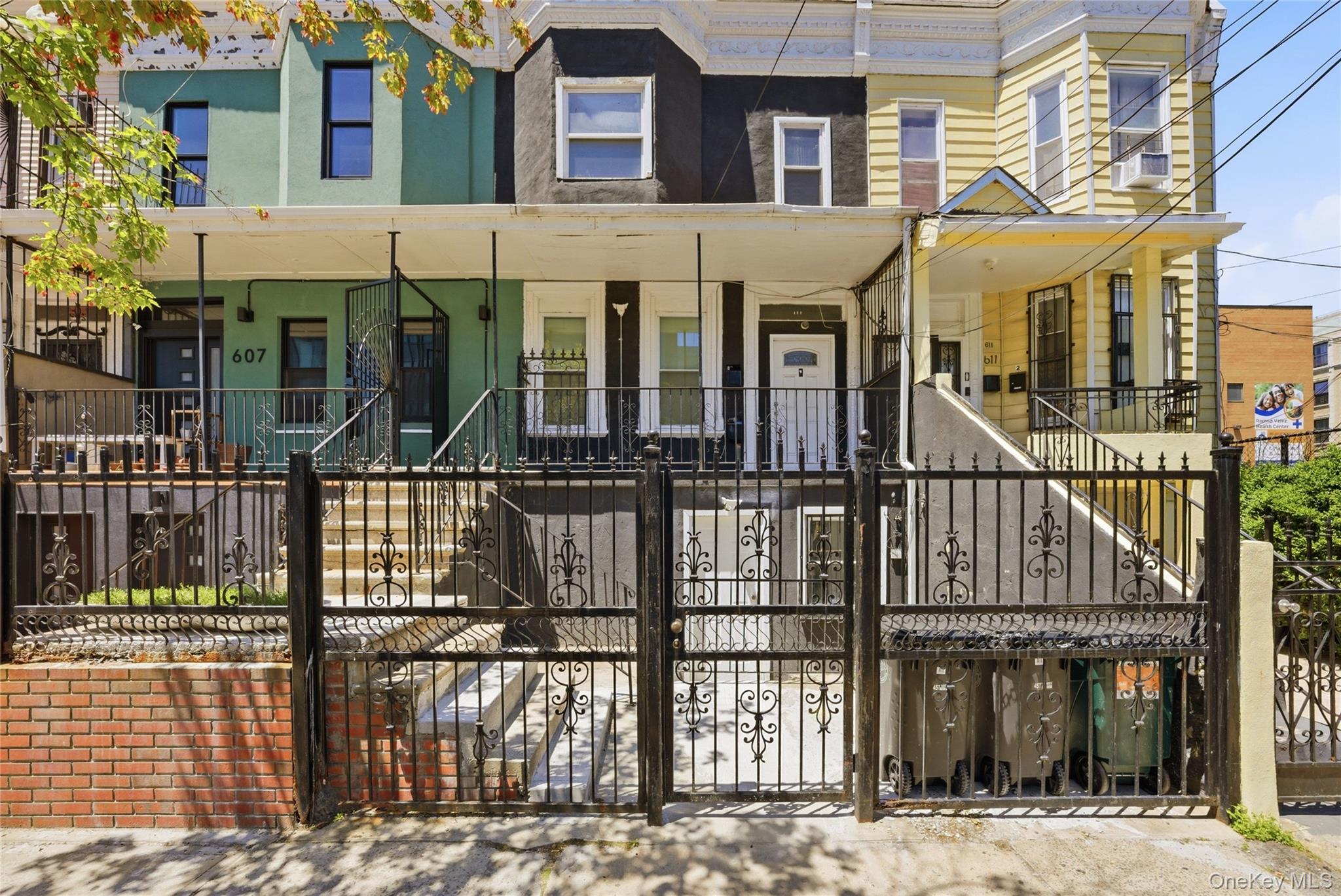 609 Wales Avenue Property Photo 1