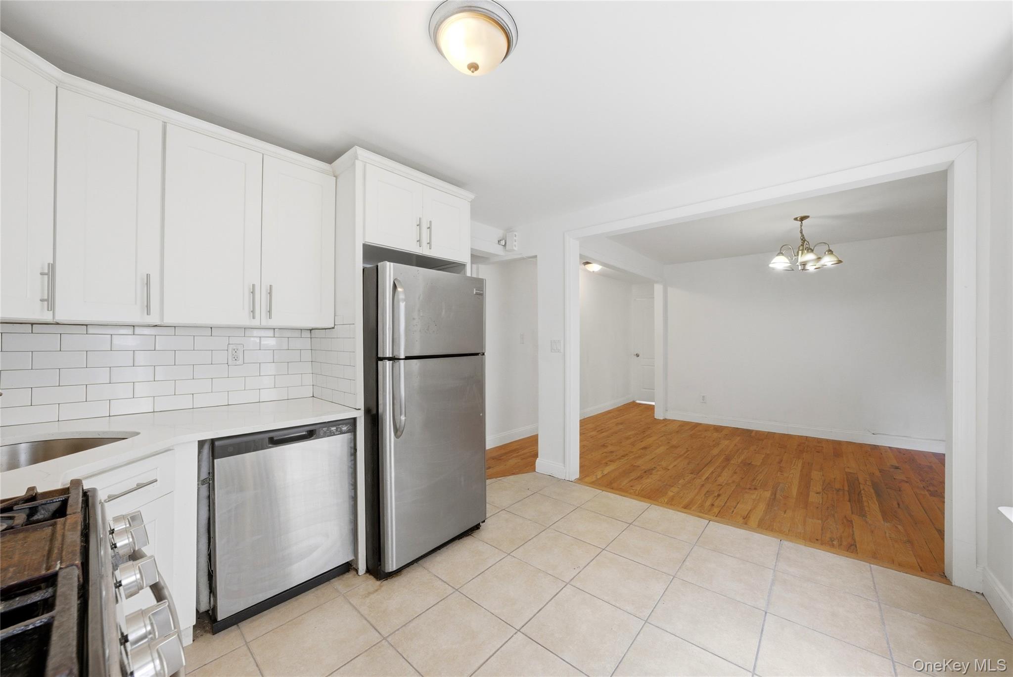 609 Wales Avenue Property Photo 4