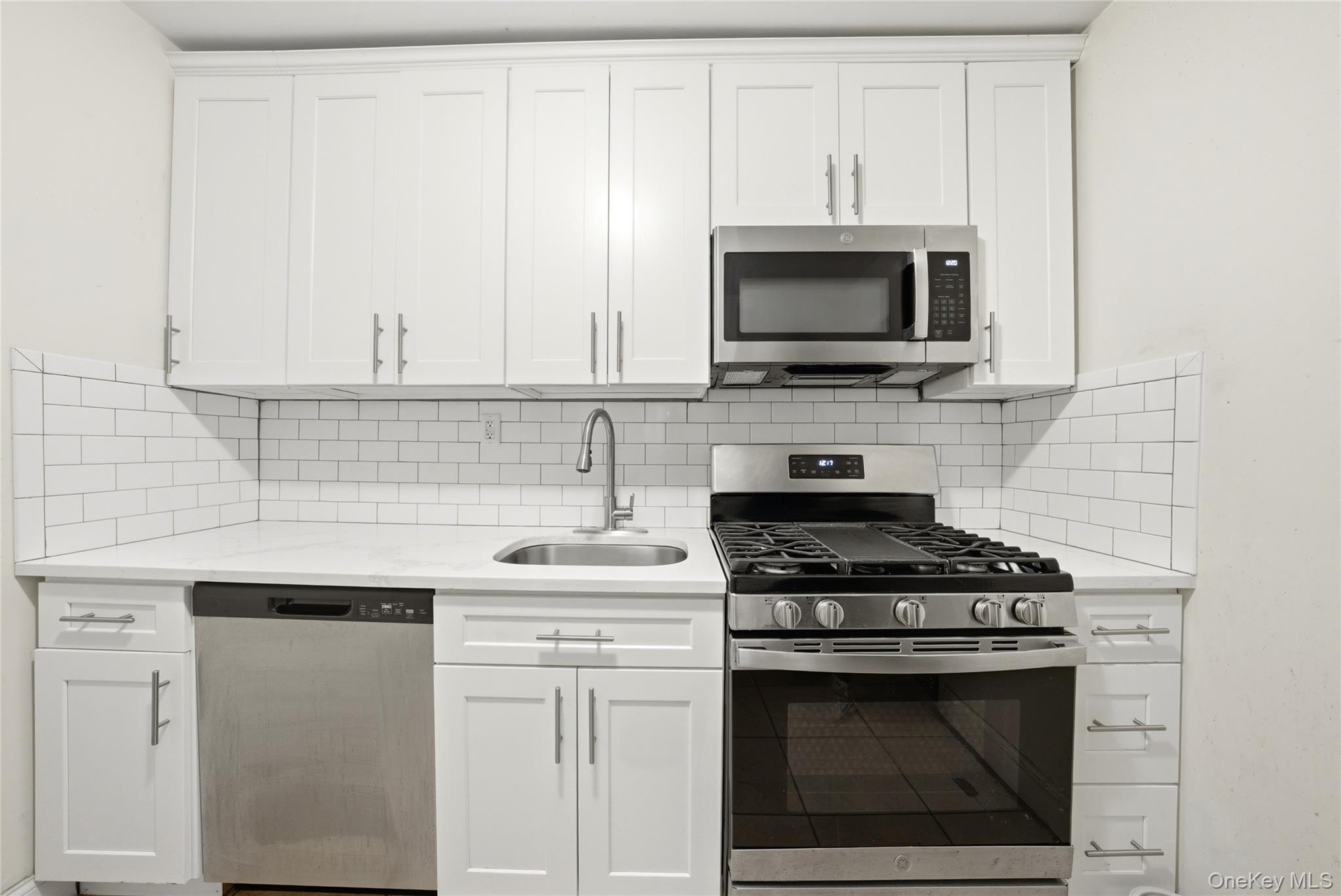 609 Wales Avenue Property Photo 11