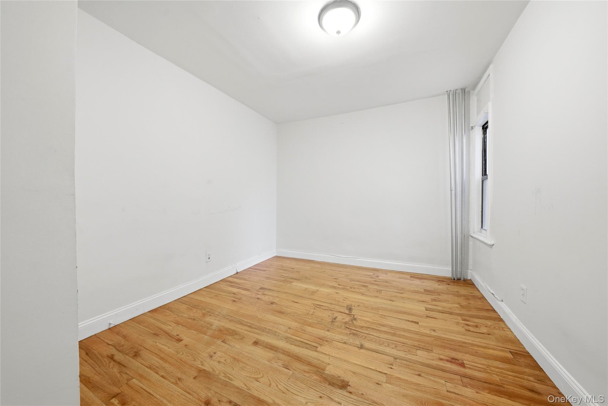 609 Wales Avenue Property Photo 13