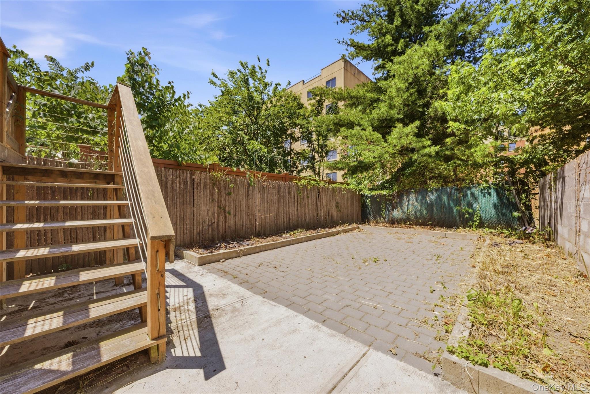 609 Wales Avenue Property Photo 16