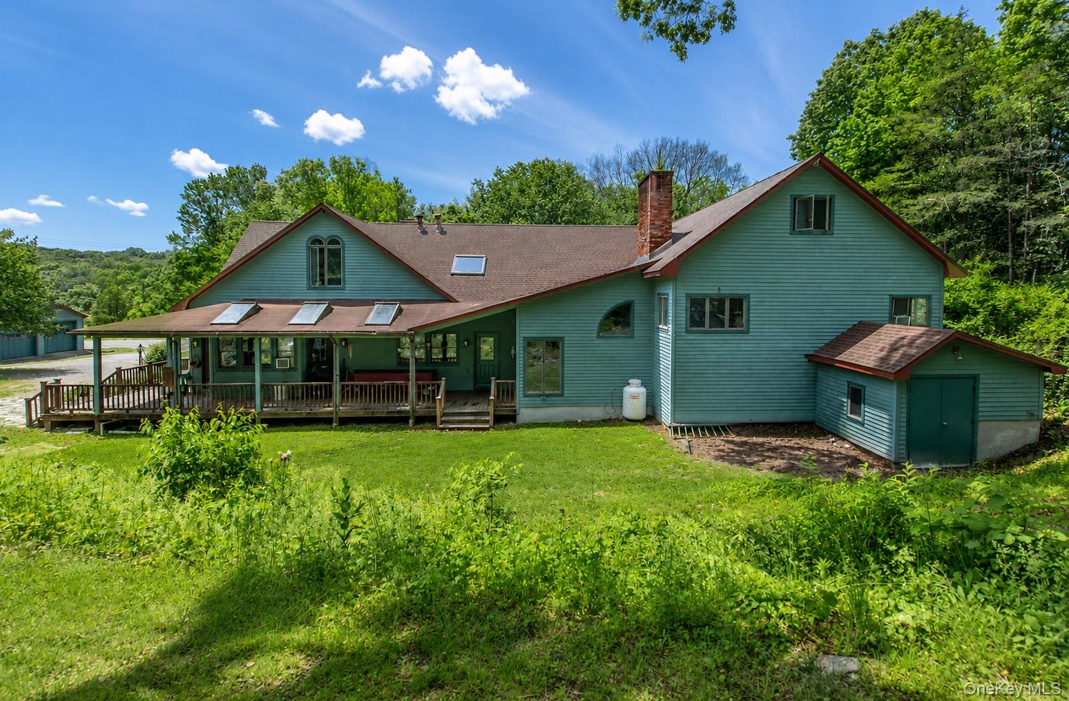 364 Clinton Hollow Property Photo 3