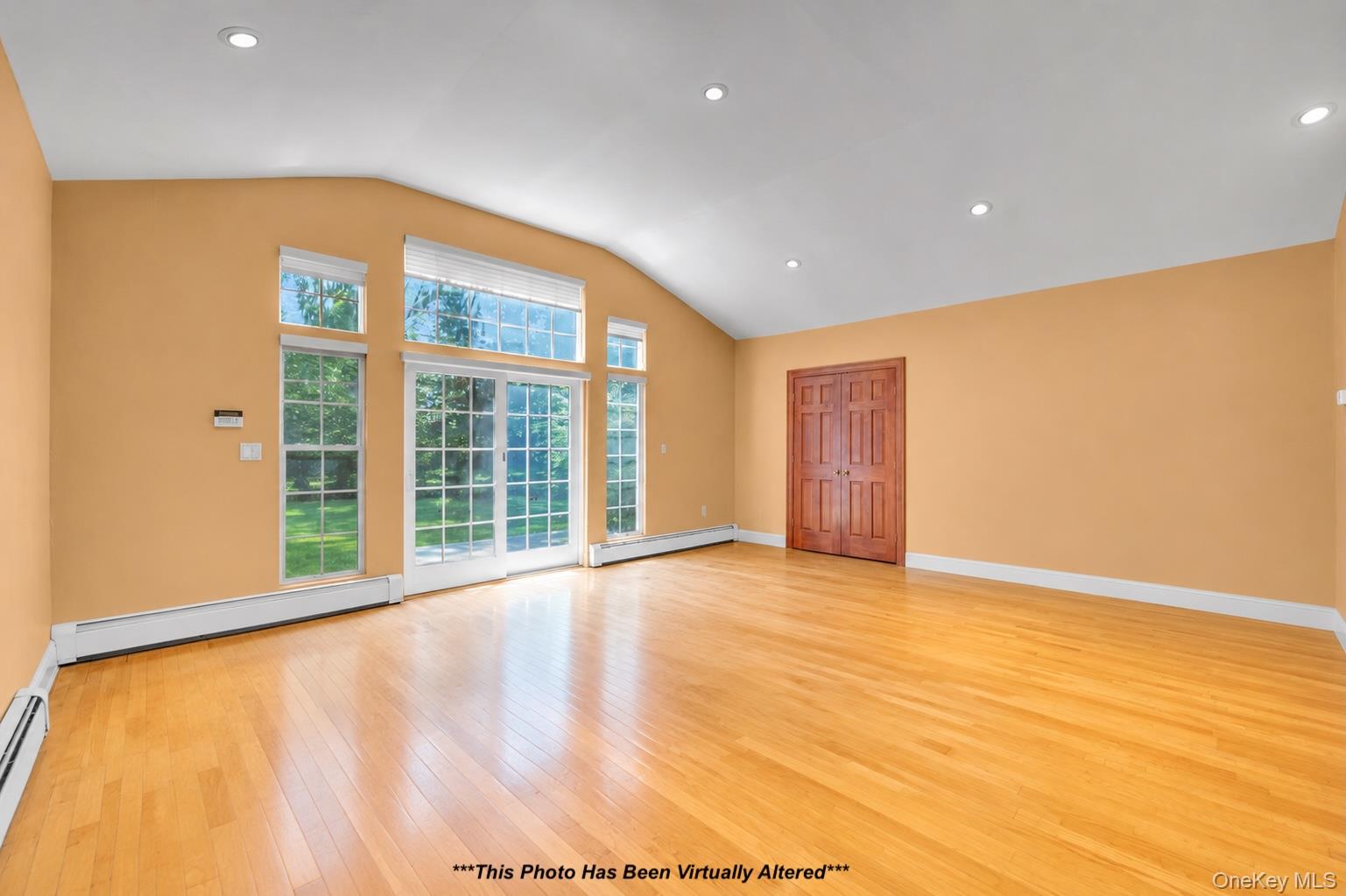 5 Eden Roc Drive Property Photo 13