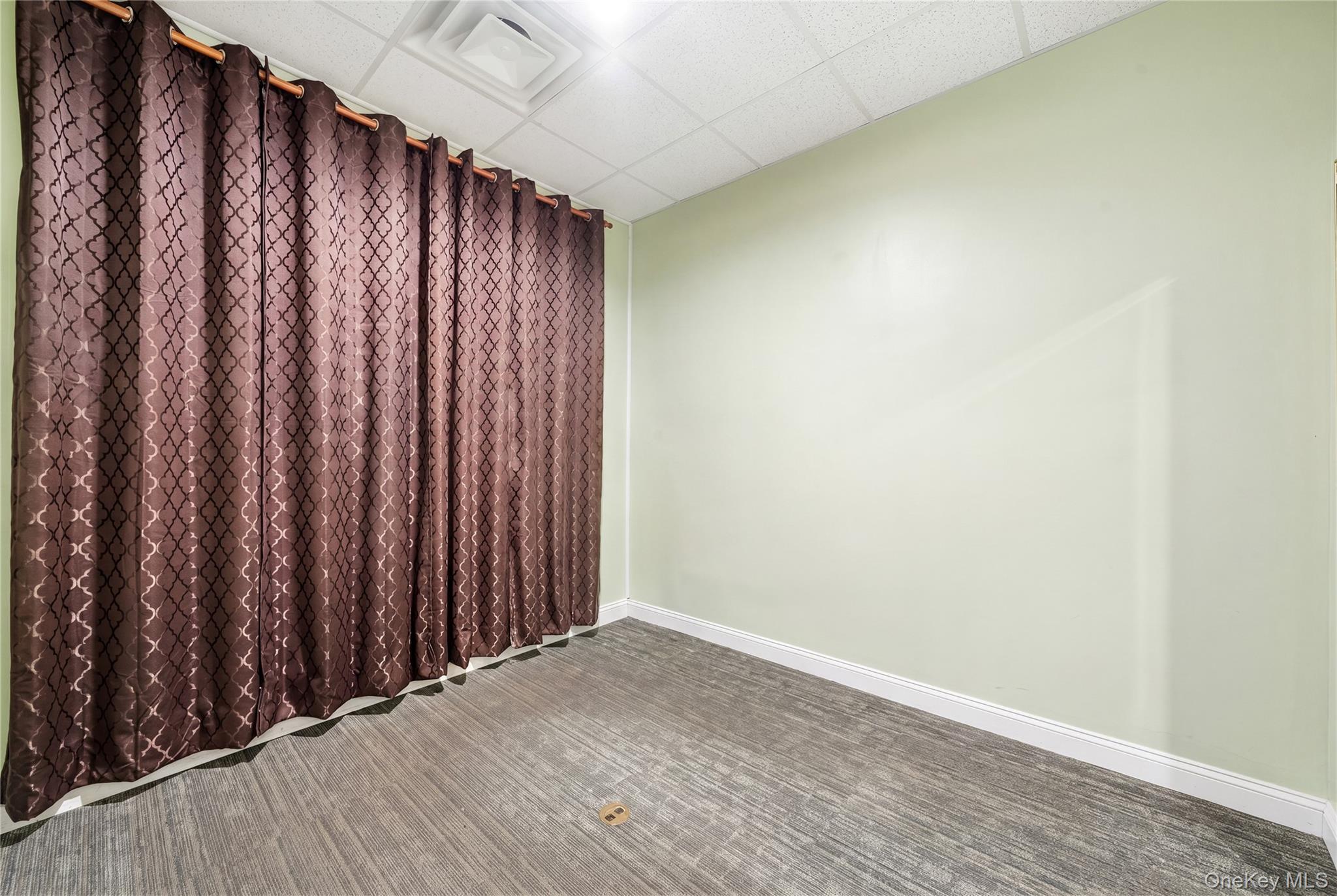 209 Broadway Property Photo 9