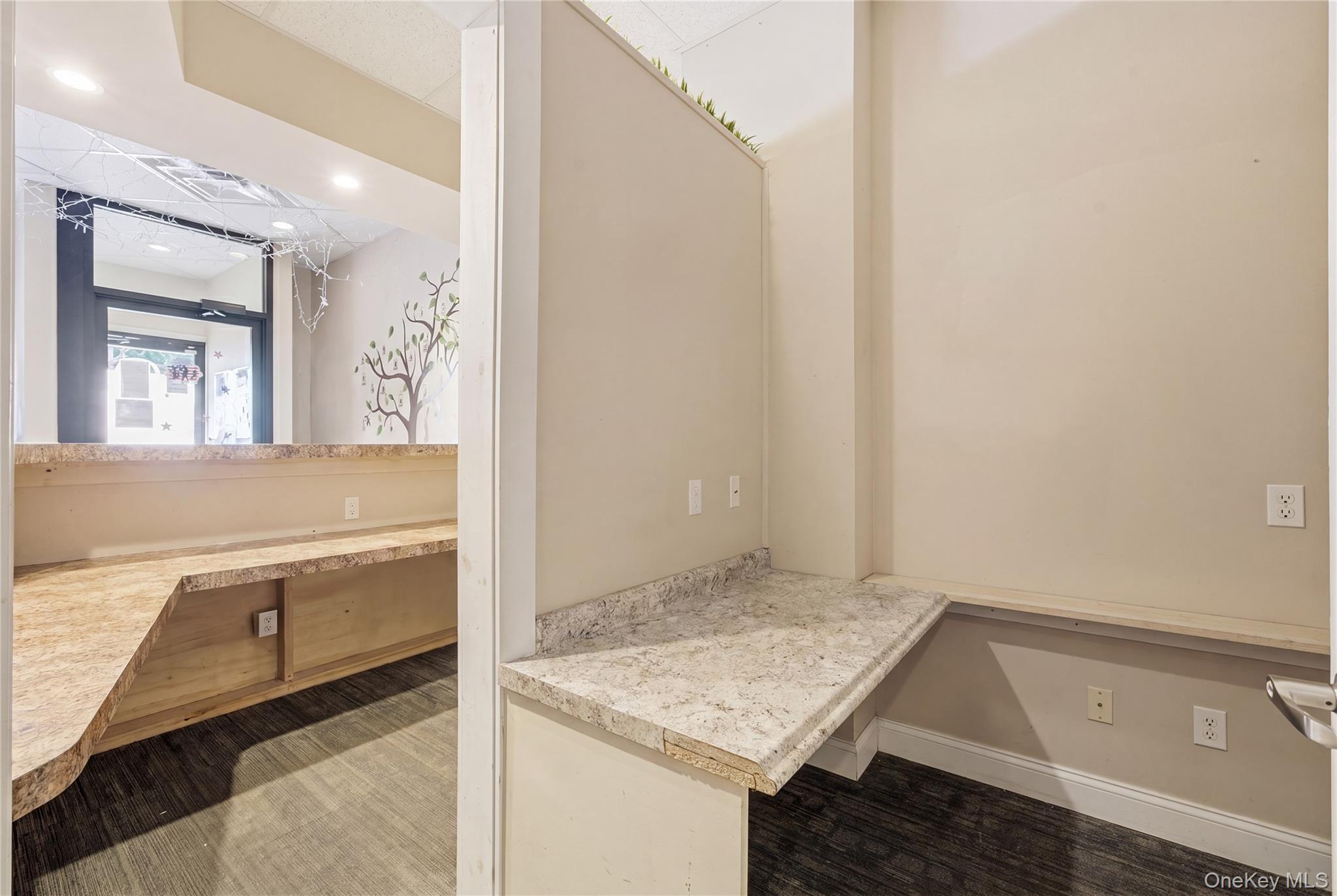 209 Broadway Property Photo 10