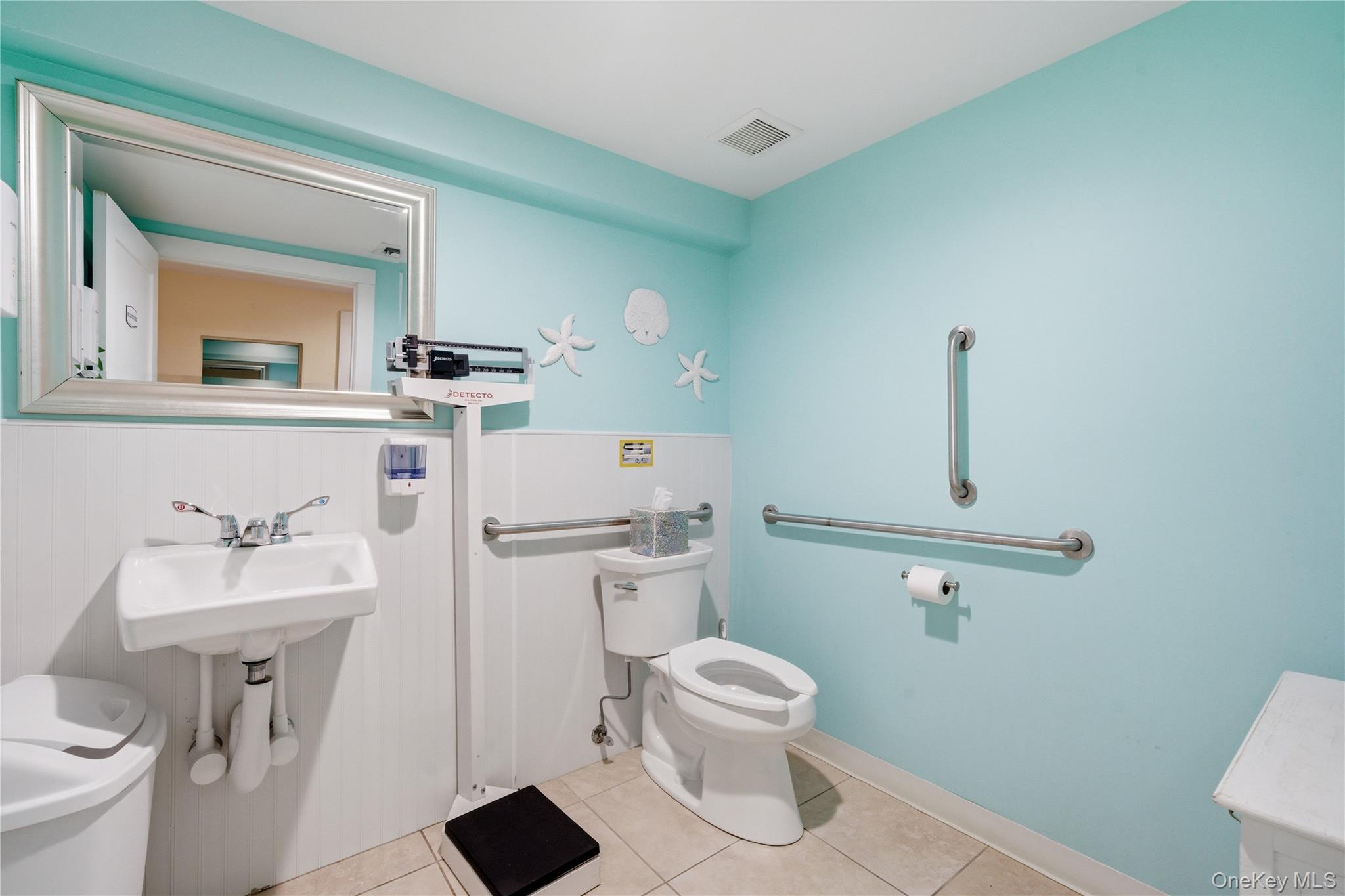 209 Broadway Property Photo 16