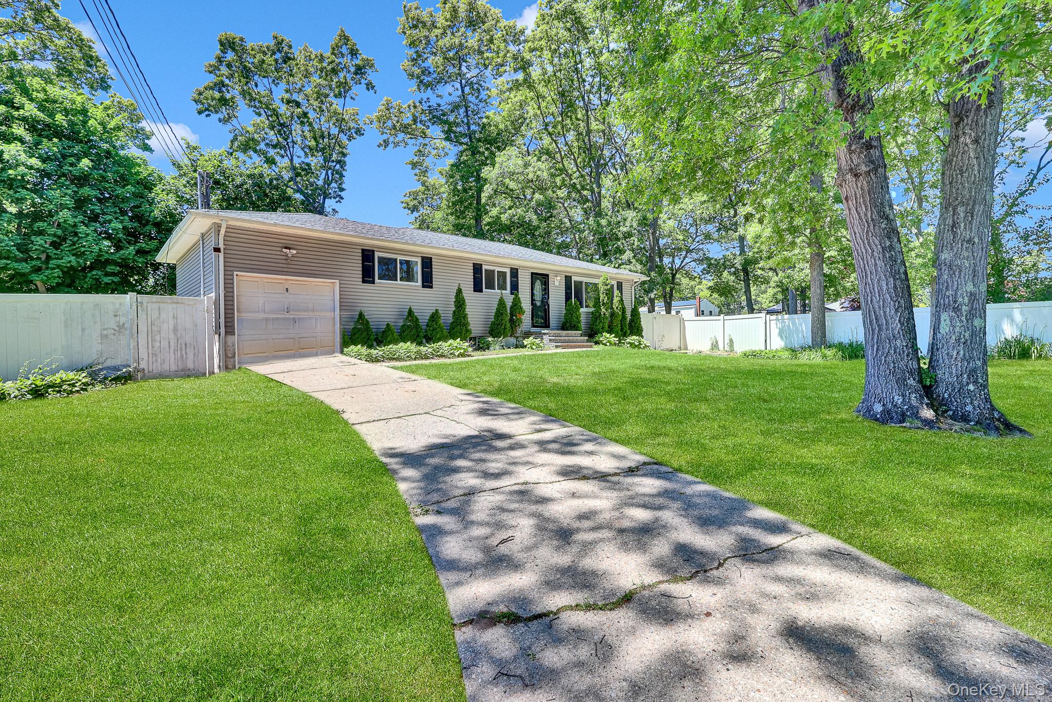 9 Taft Court Property Photo 3