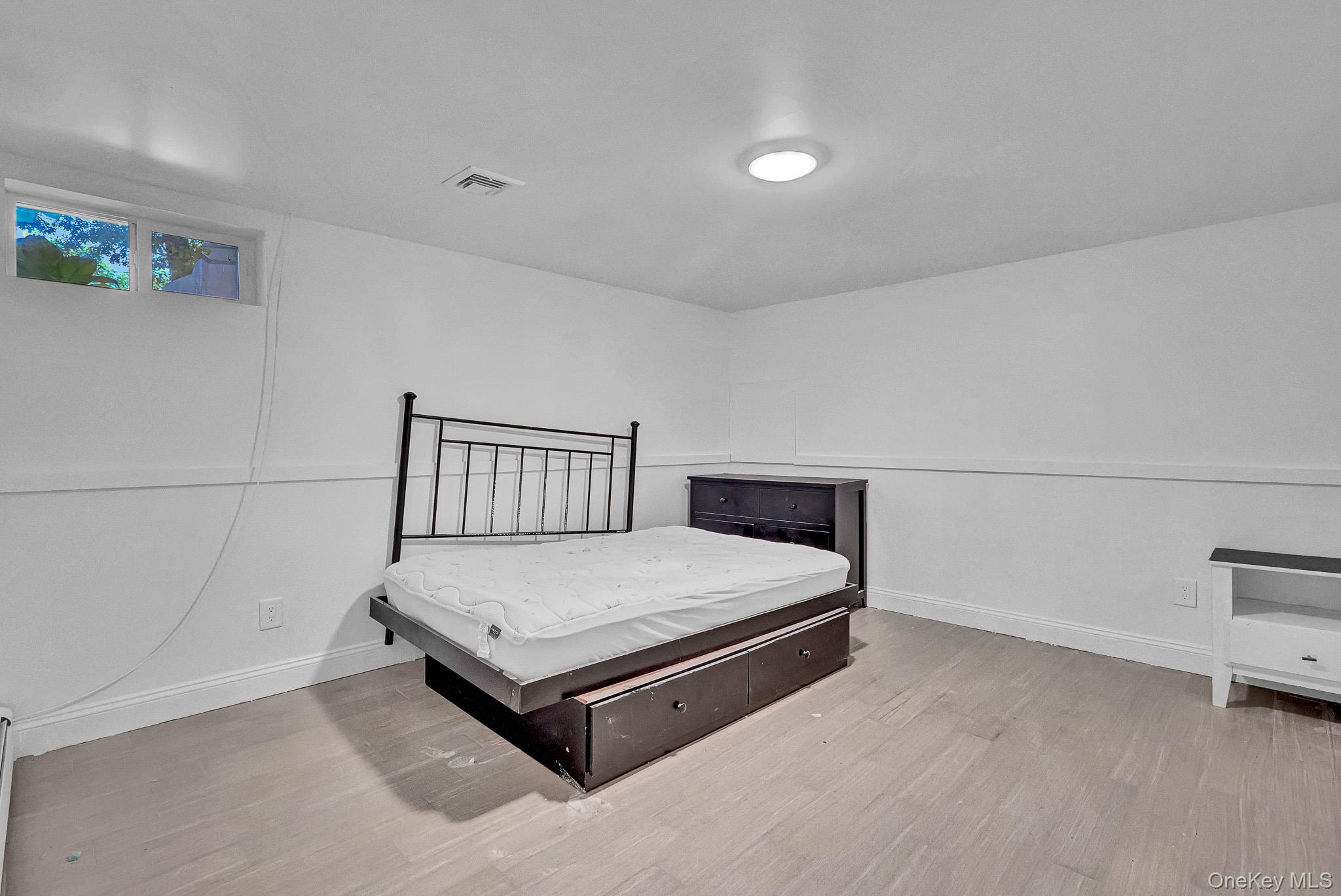 9 Taft Court Property Photo 23