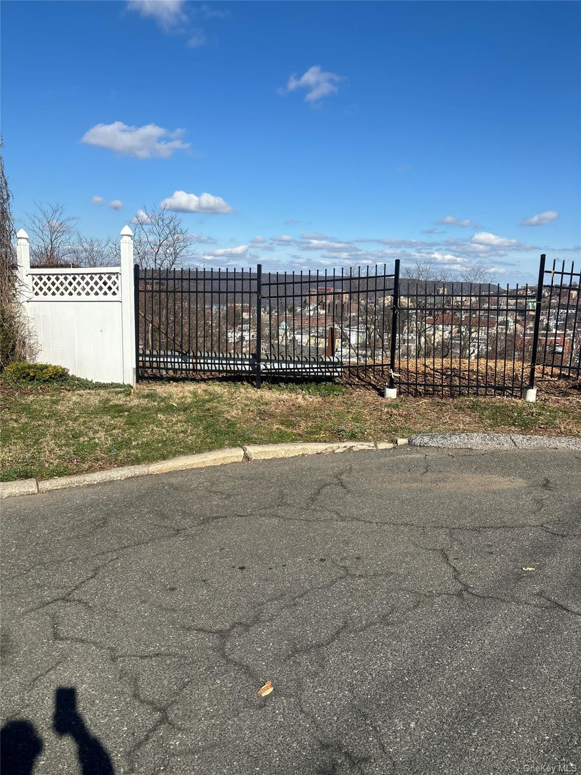223 Glenbrook Avenue Property Photo 2