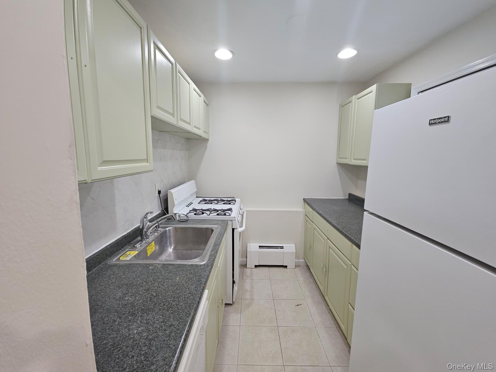 41 Tanager Road 4102 Property Photo 6