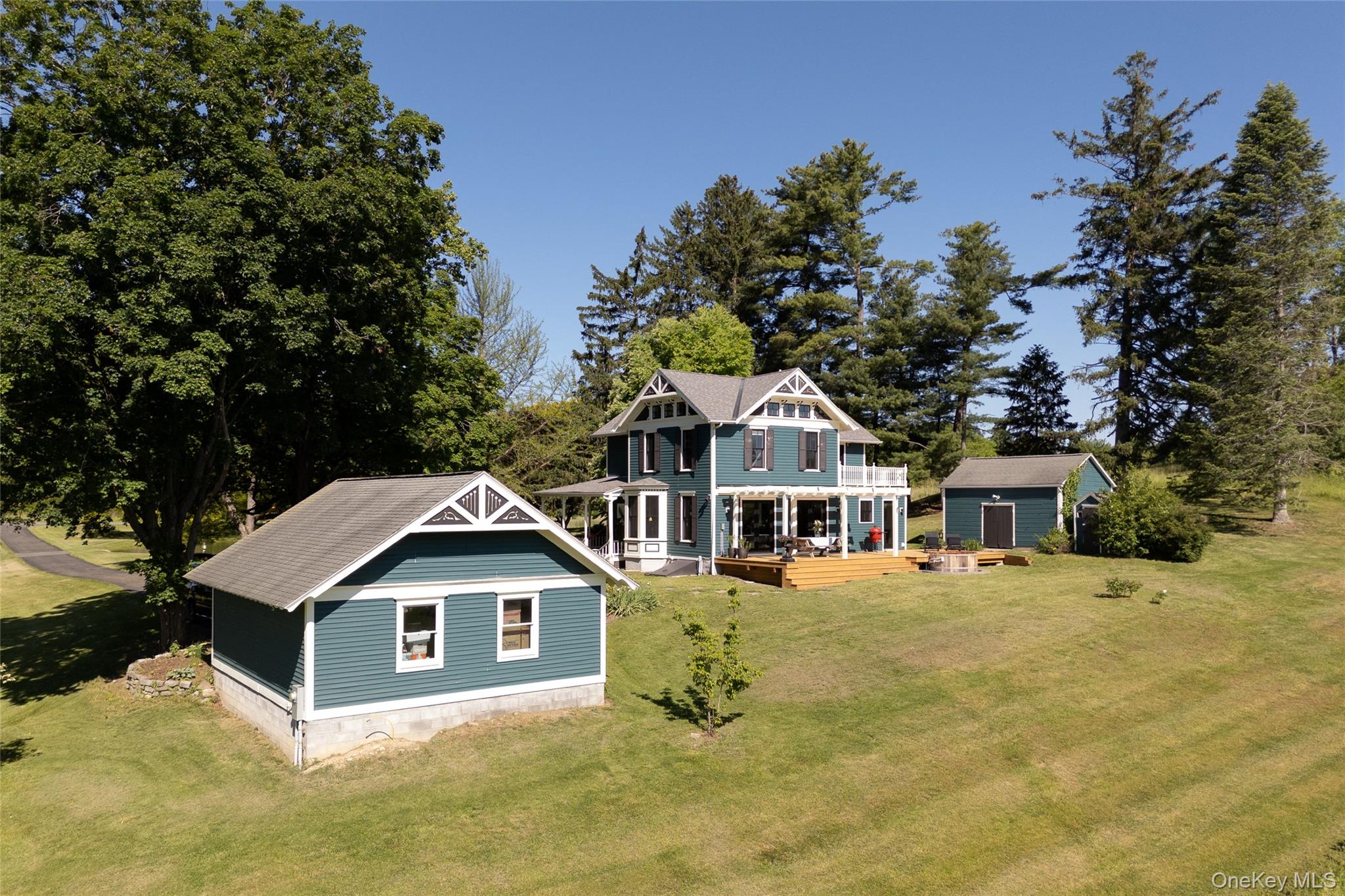 1838 River Rd Property Photo 32