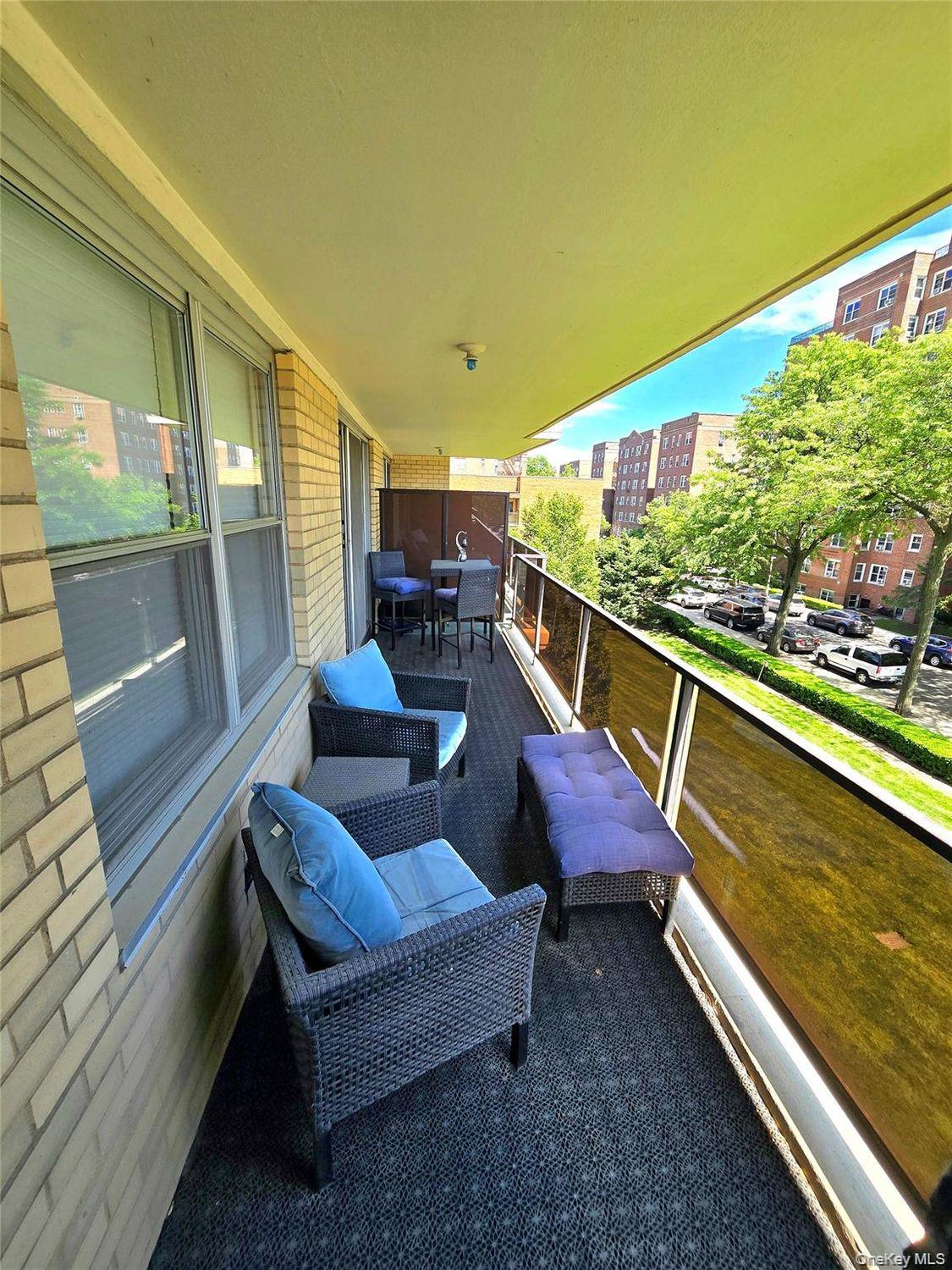 11011 Queens Boulevard 3m Property Photo 4
