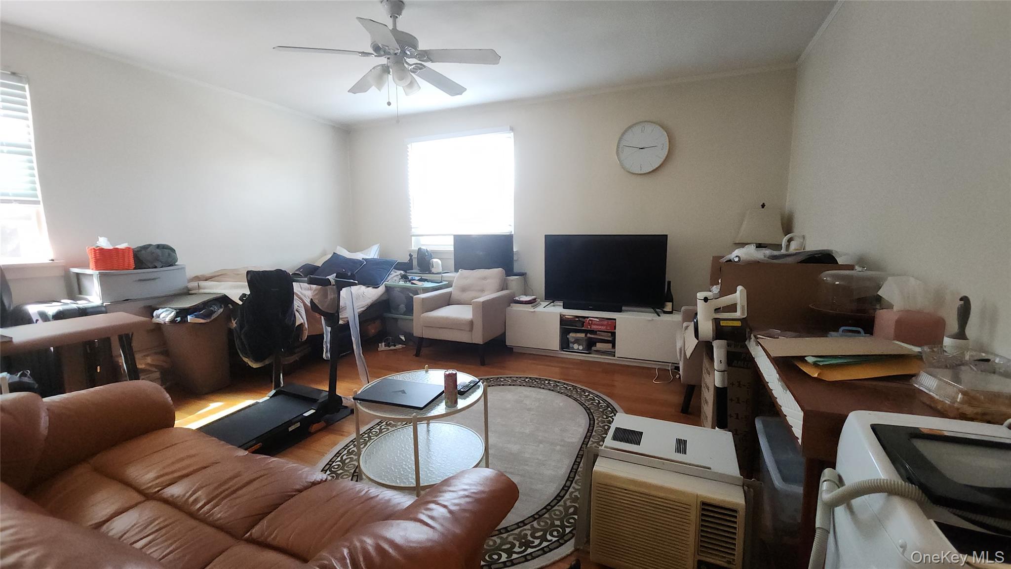 7432 Calamus Avenue Property Photo 4