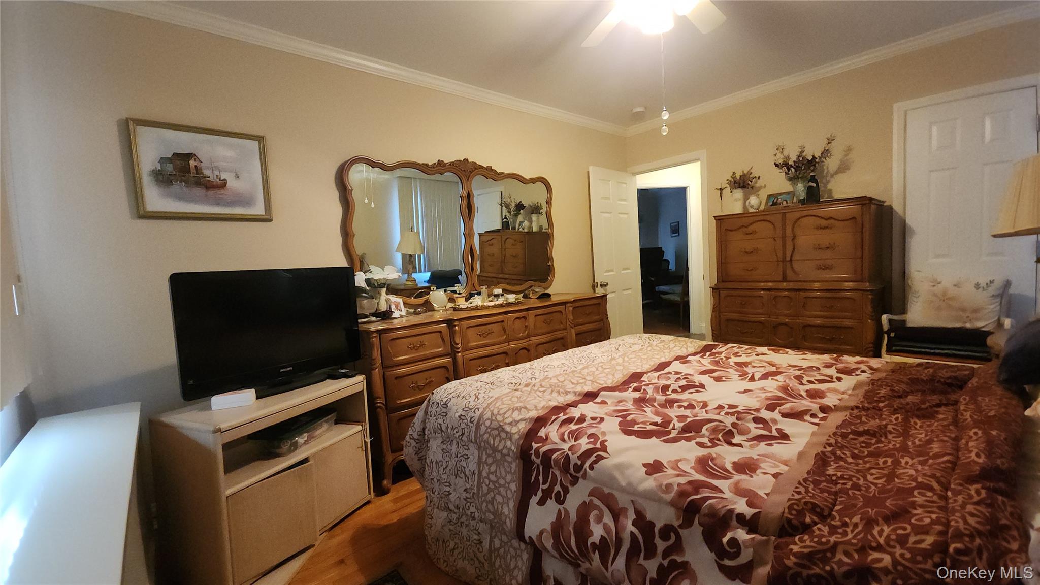 7432 Calamus Avenue Property Photo 7
