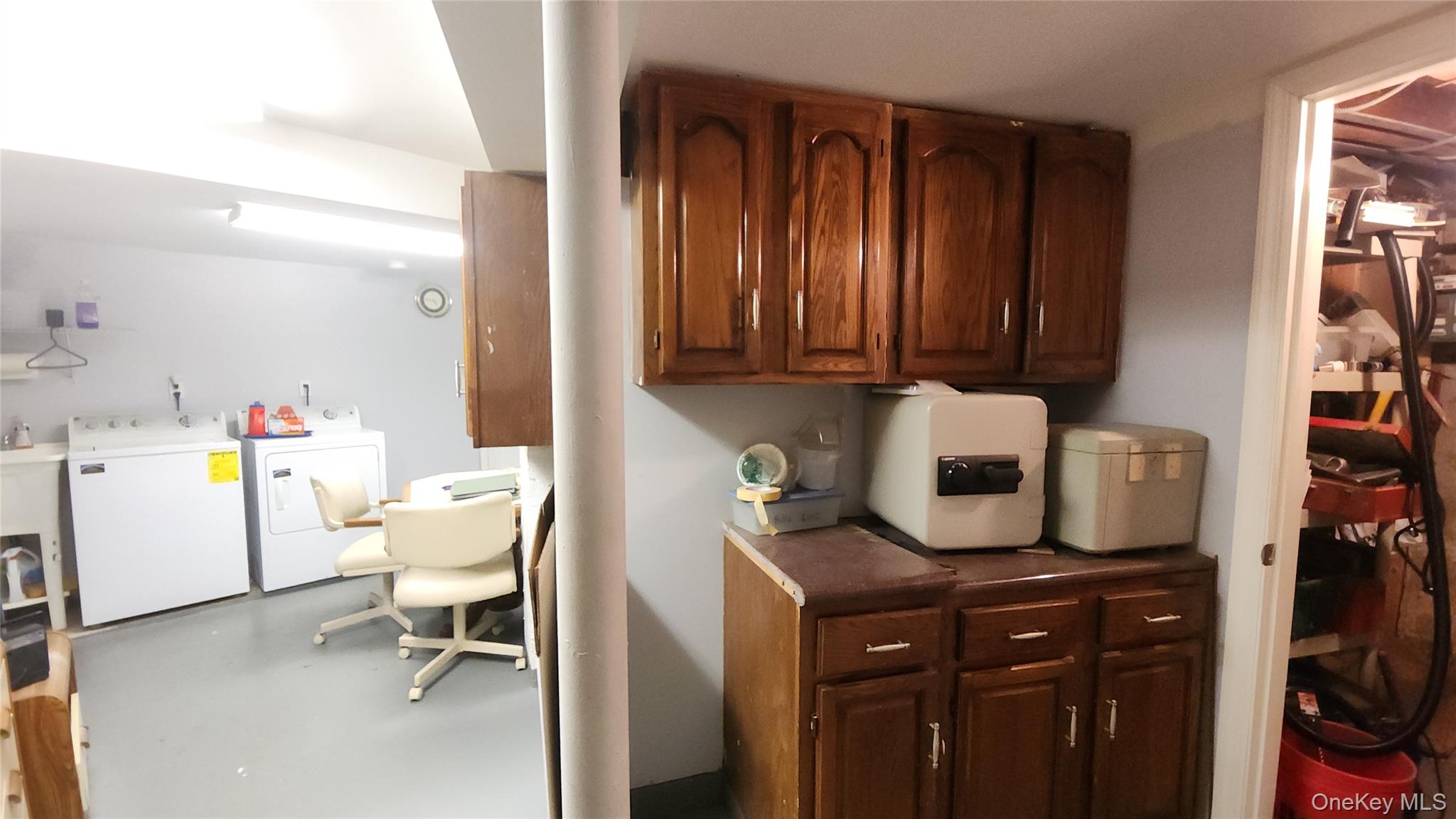 7432 Calamus Avenue Property Photo 18
