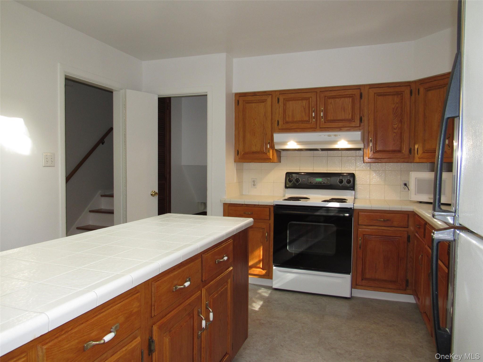 75 North Street Property Photo 8