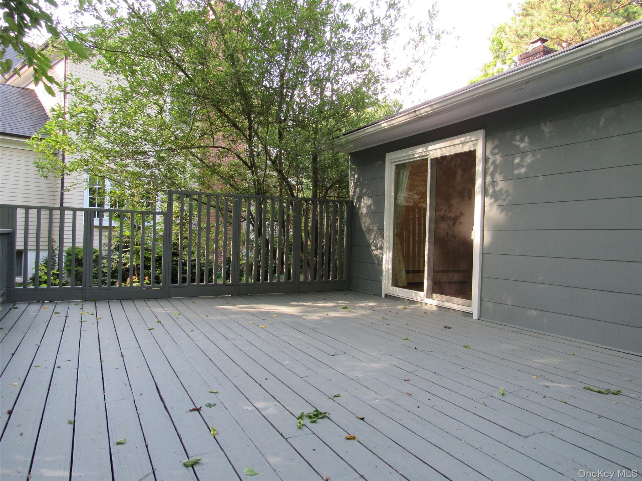 75 North Street Property Photo 23