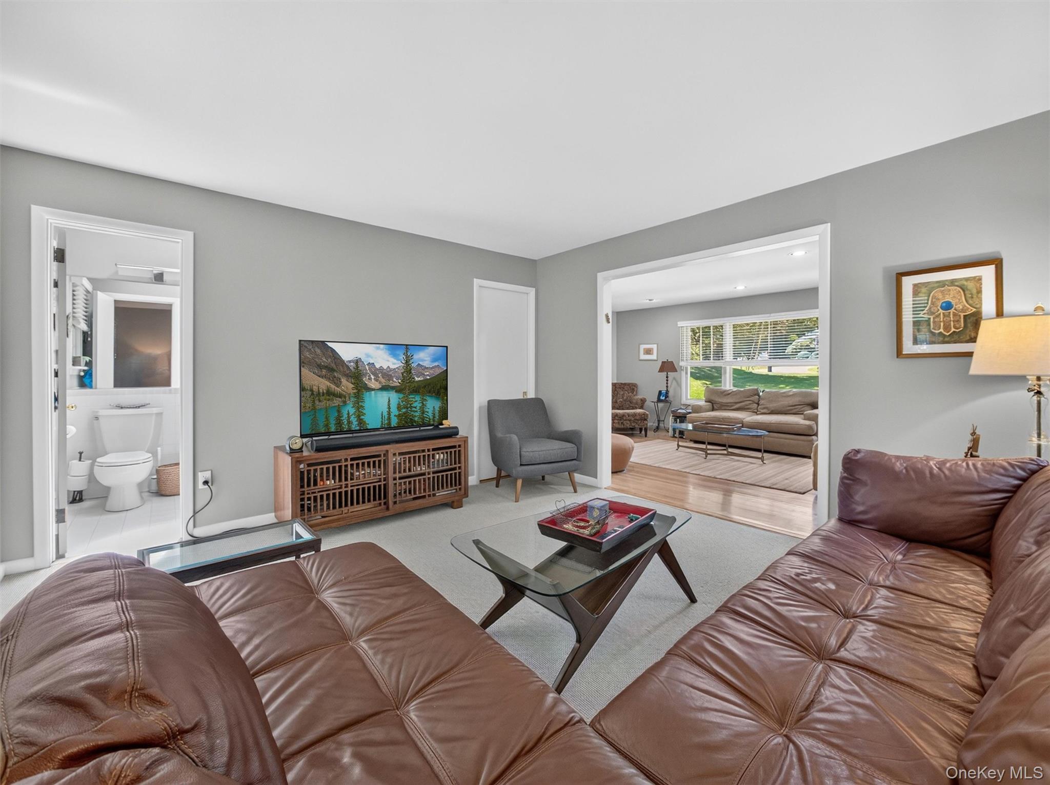 9 East Place Property Photo 6