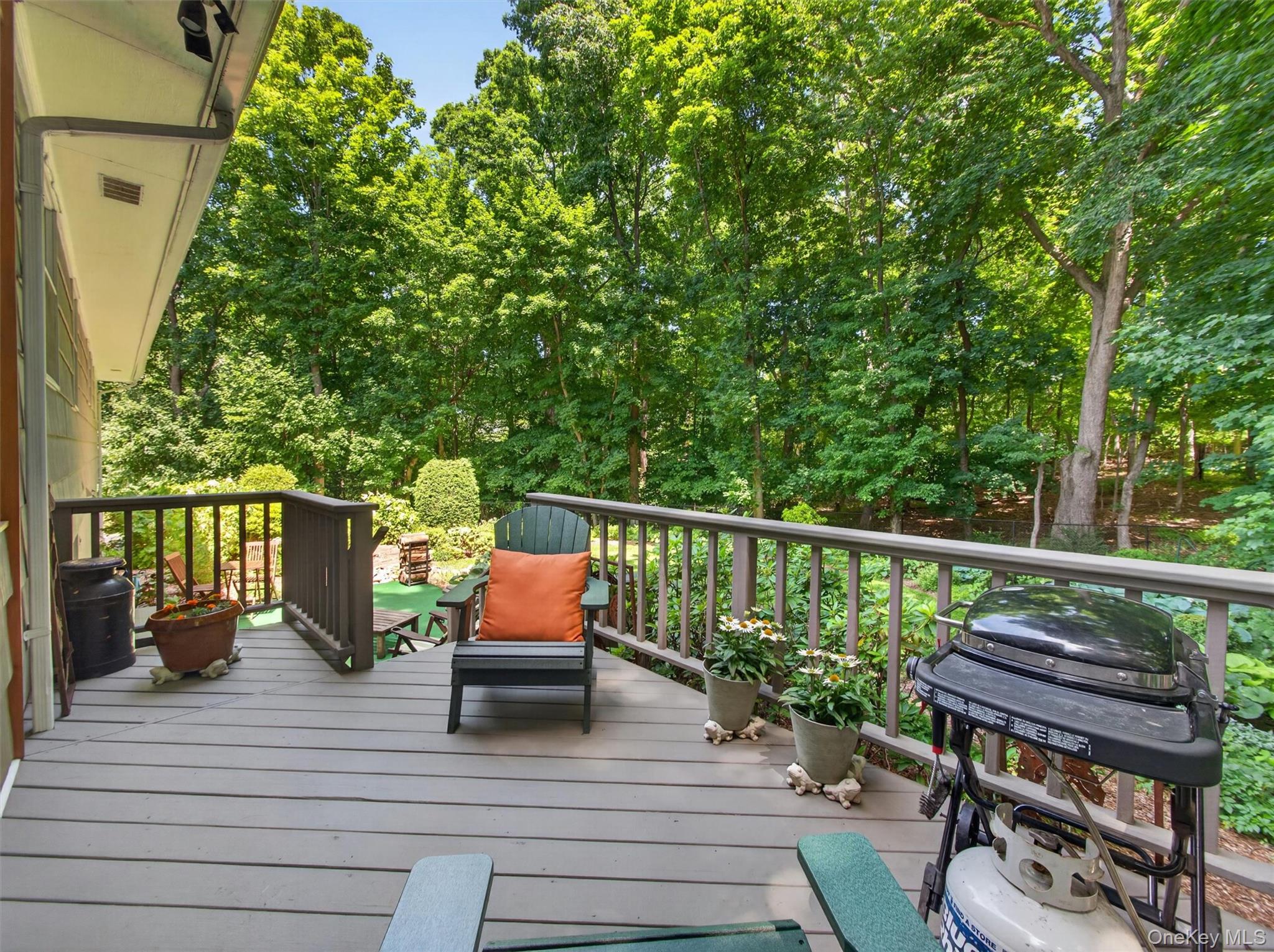 9 East Place Property Photo 24