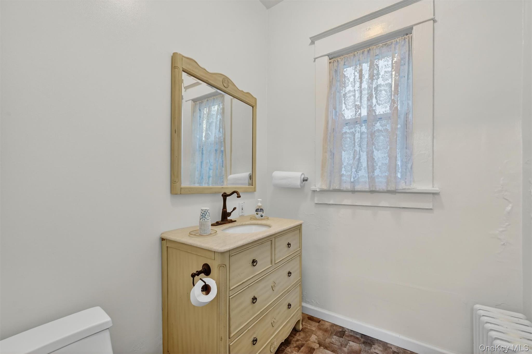 5197 Main Street Property Photo 15